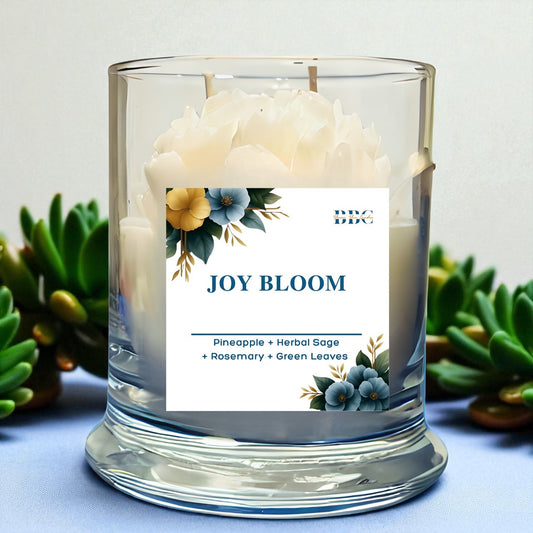 Tropical herbal candle with pineapple and sage
